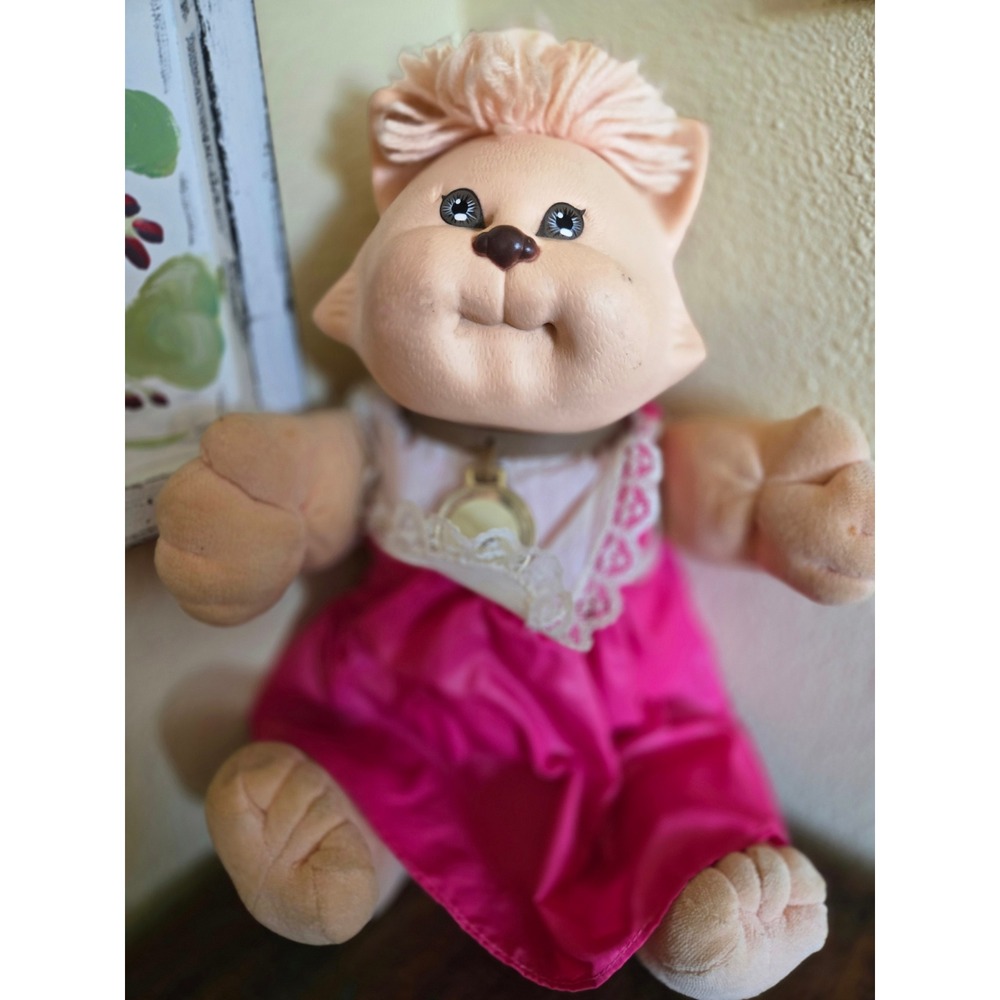 Vintage 1983 Cabbage Patch Kids Koosas Puffy Cat Plush Pink Dress Coleco Toy